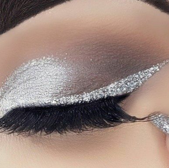 🌟💙STARDUST Medusa Makeup Glam Rock Eyeshadow NWT - Picture 4 of 5